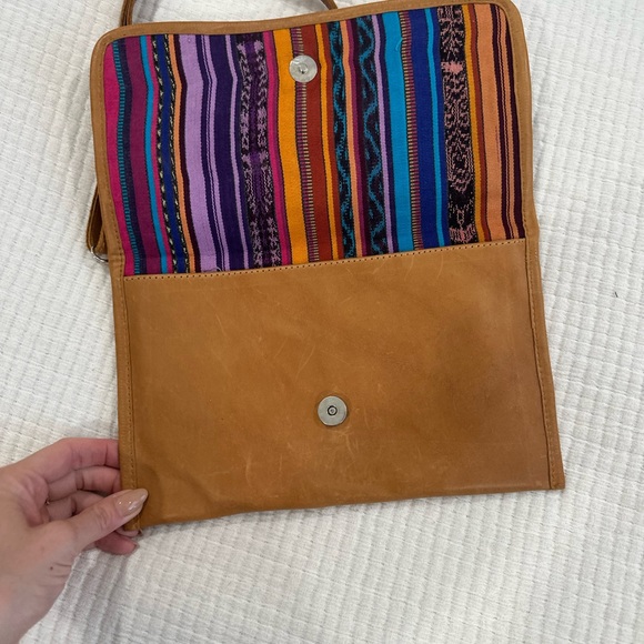 ✨NEW✨ Hiptipico floral handmade boho clutch/crossbody/wristlet - Picture 4 of 5